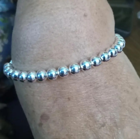 .925 stamped Silver plated 6mm beaded ball bracelet - Picture 9 of 9